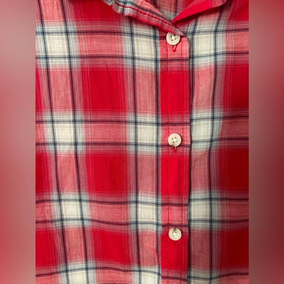 NWOT Universal Thread Red Blue Plaid Short Sleeve Button Down Shirt Top. Size M - Picture 3 of 7